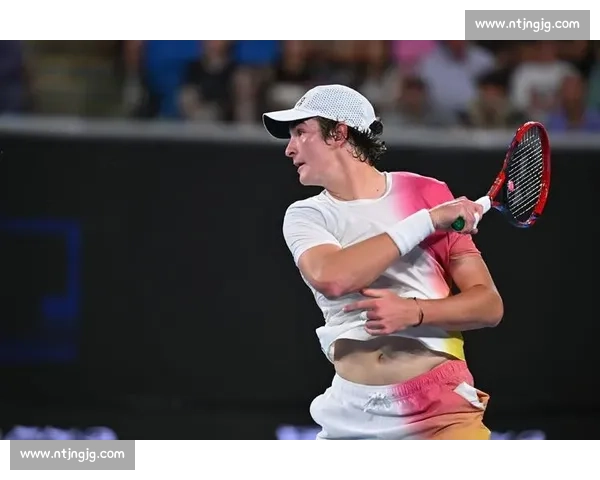 19 岁丰塞卡巴塞尔封王！首夺 500 赛冠跻身 TOP30