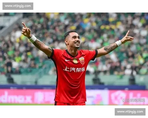 山东 3-1 逆转海港引热议：快节奏对决下，莱昂纳多伤退成转折点